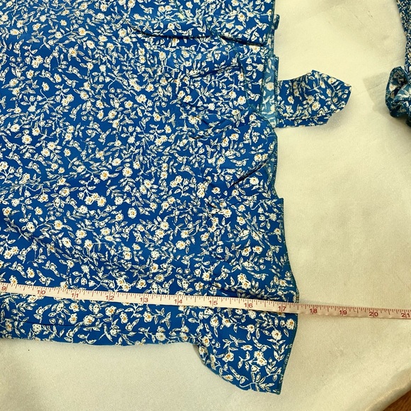 NEW Set of 2 pcs top and skirt L floral blue - Picture 13 of 13